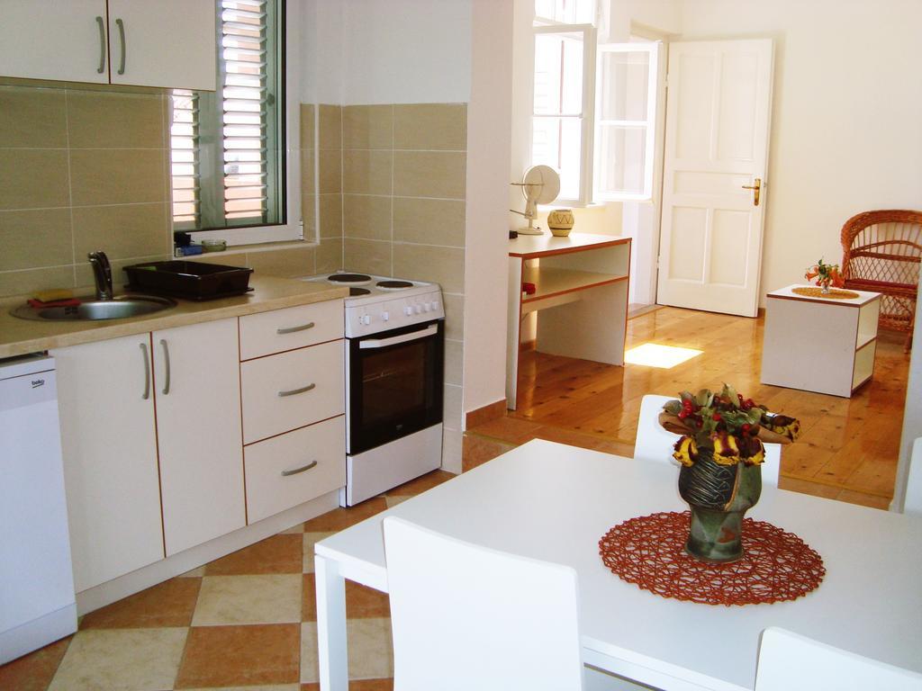 Apartments Rolovina Tivat Habitación foto