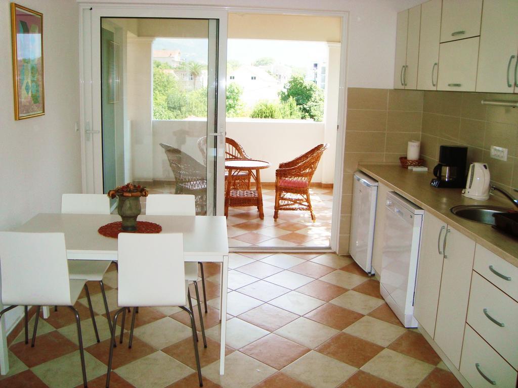 Apartments Rolovina Tivat Habitación foto